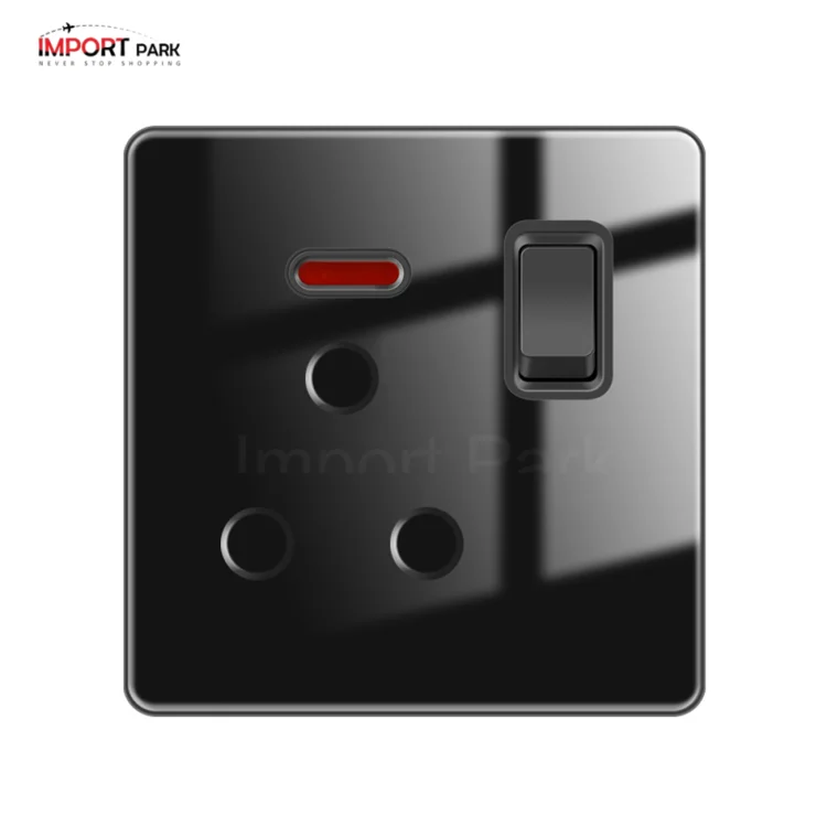 Full  Glass 15A Round Socket Black